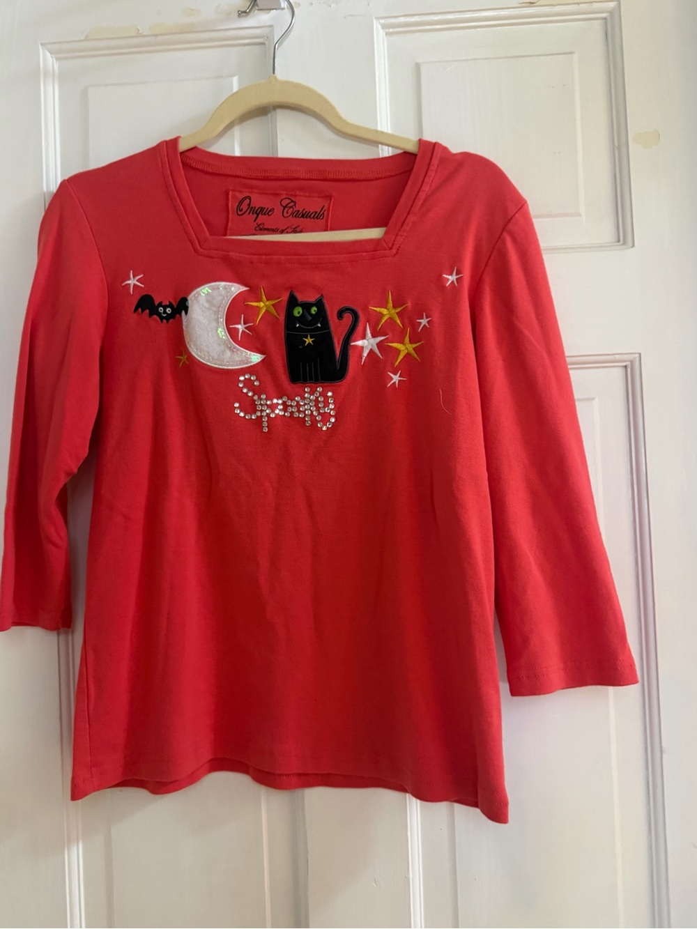 Onque Casuals Red Girls' Cat, Moon & Stars Pajama Top